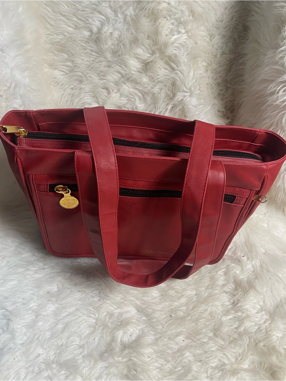 Christopher Pierce Entreprise red shoulder